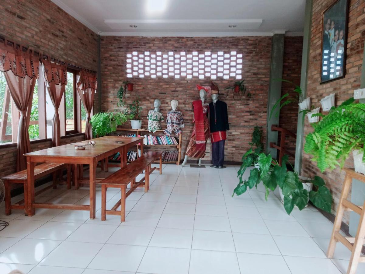 מדאן Bua Guest House מראה חיצוני תמונה