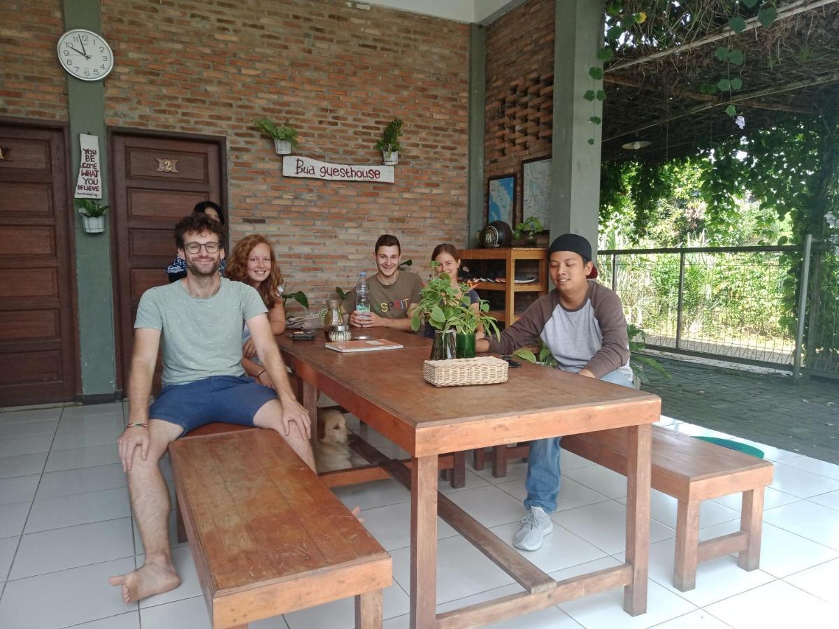 מדאן Bua Guest House מראה חיצוני תמונה