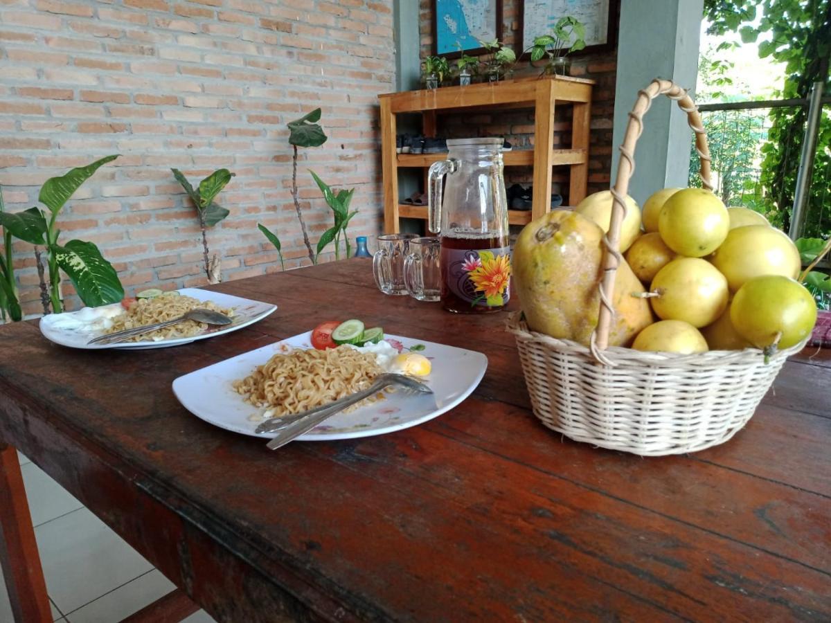 מדאן Bua Guest House מראה חיצוני תמונה
