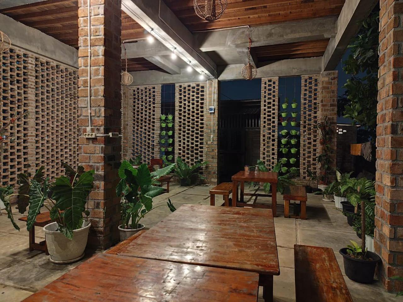 מדאן Bua Guest House מראה חיצוני תמונה