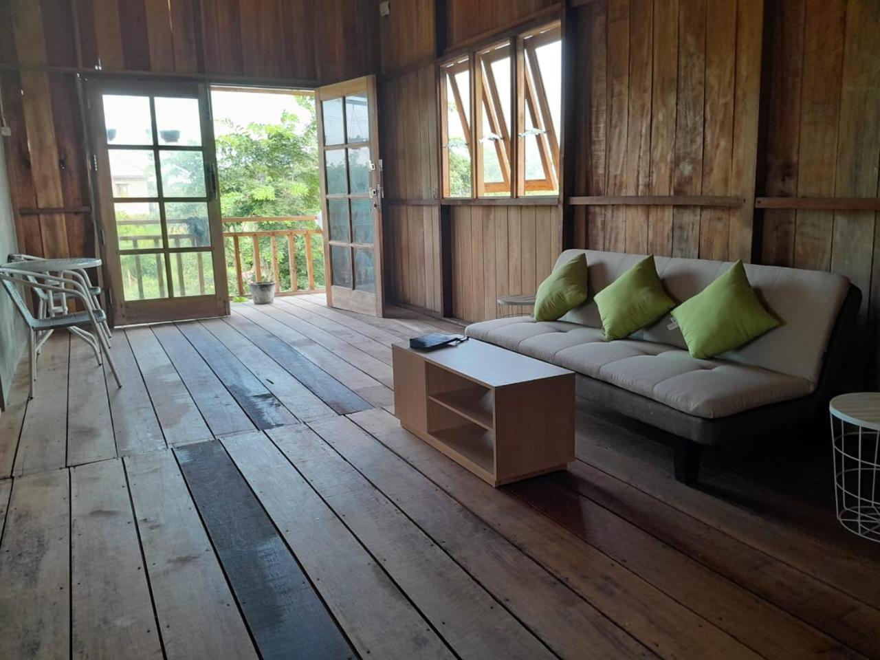 מדאן Bua Guest House מראה חיצוני תמונה