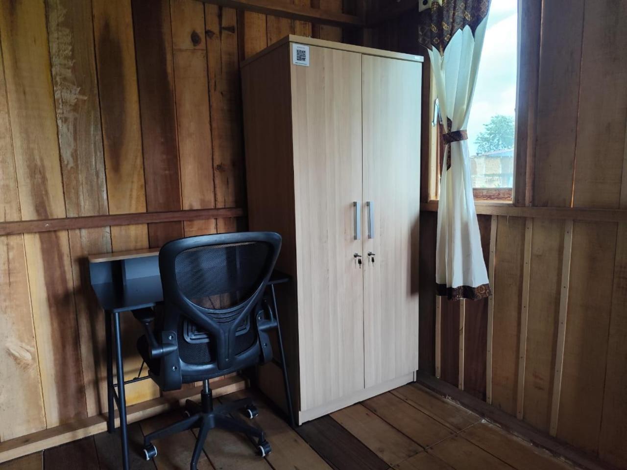 מדאן Bua Guest House מראה חיצוני תמונה